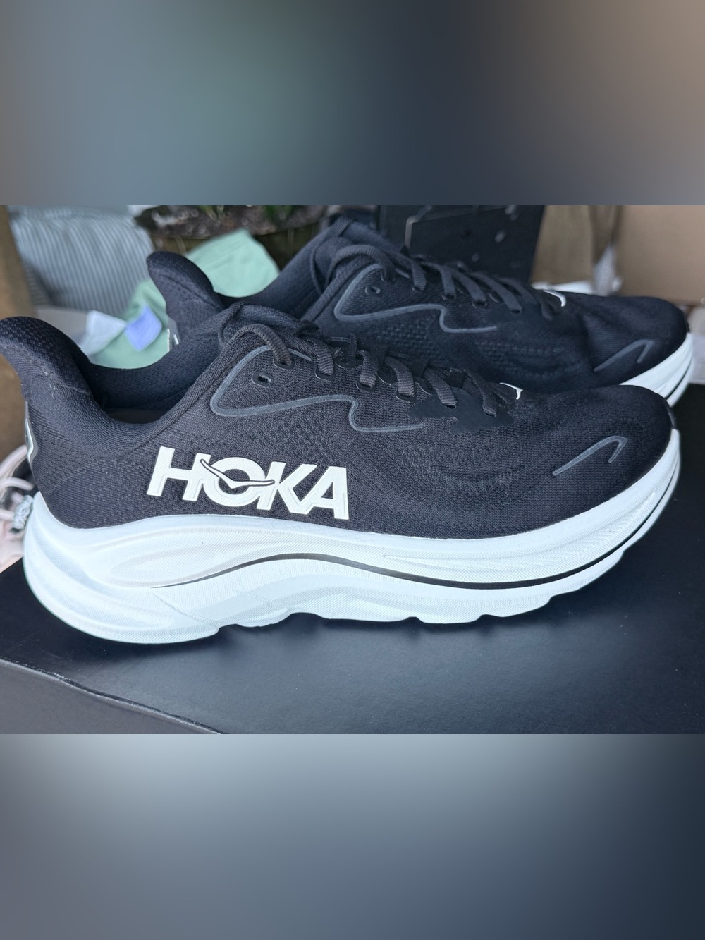 Hoka Clifton 10